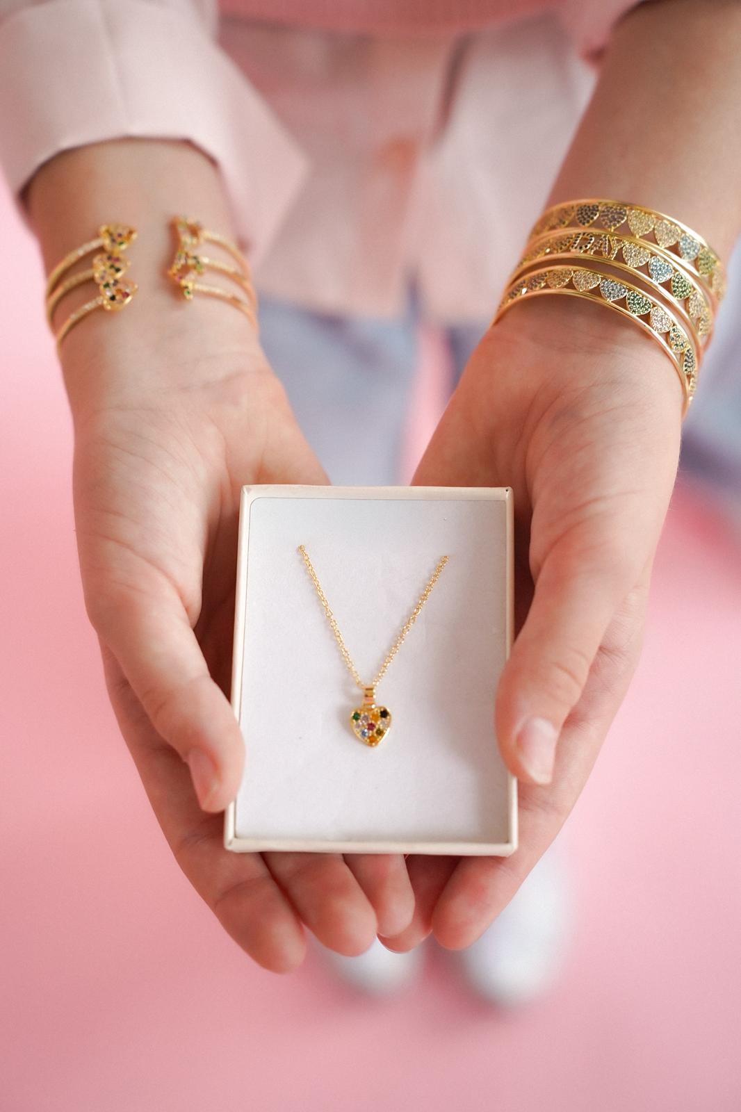 CUSTOMMADE Rainbow Heart Necklace x Roqi & Day