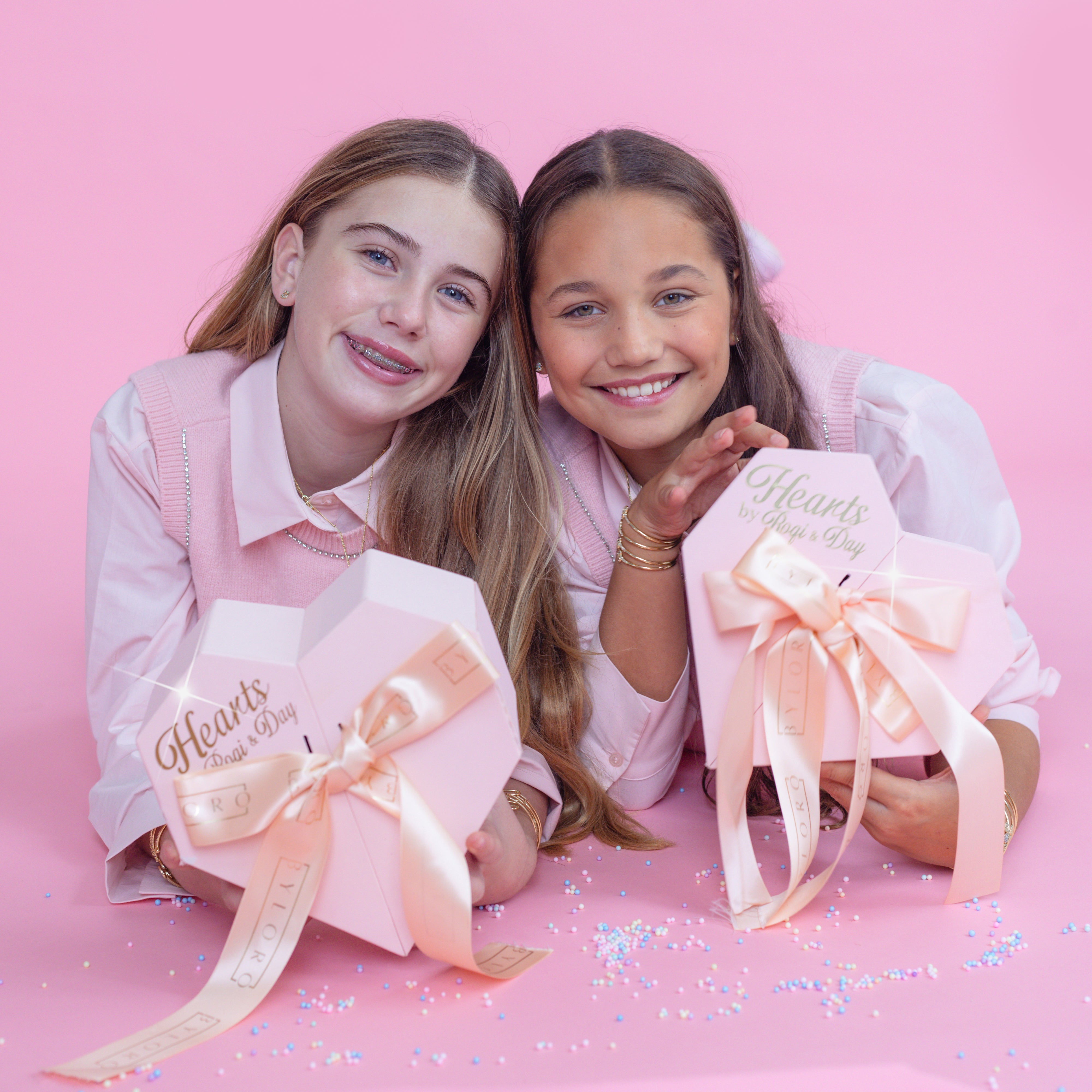 CUSTOMMADE Hearts Giftbox by Roqi & Day